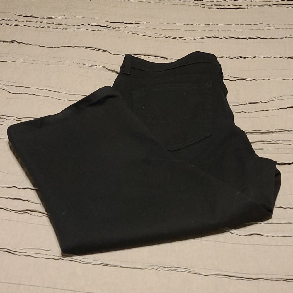 Lee Relaxed Fit Capris